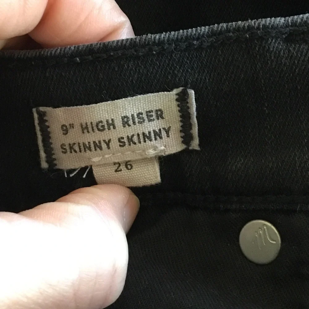 Madewell Black 9” High Riser Skinny Skinny Jeans - Picture 6 of 11